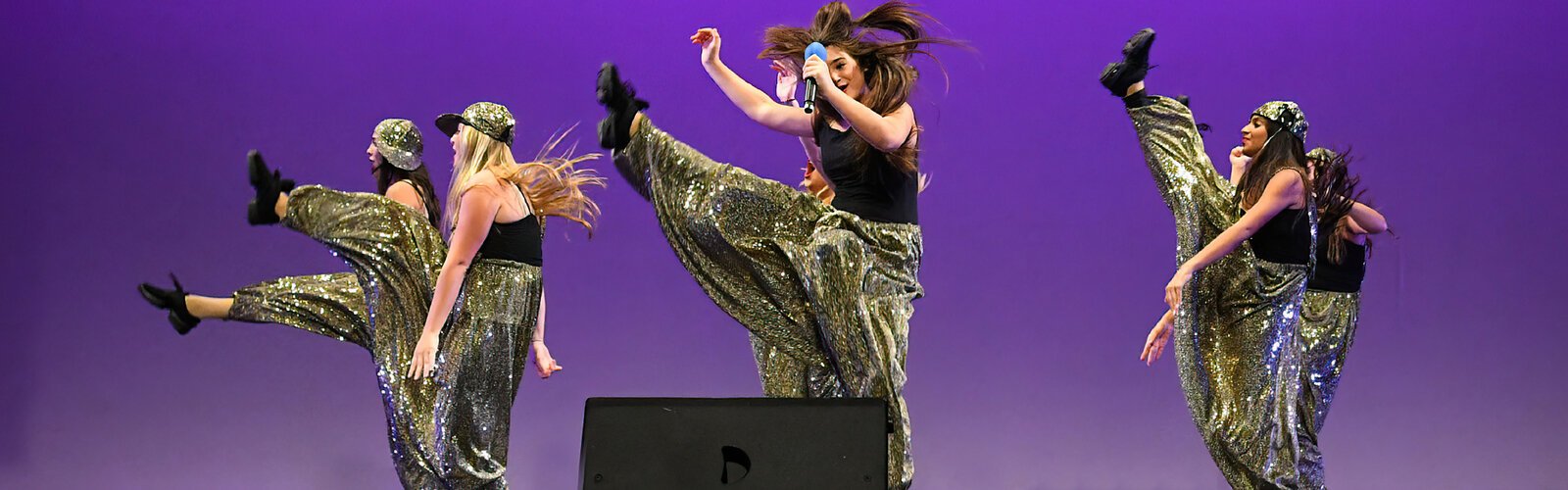 With a cast composed entirely of females ranging in age from 5-18, the Entertainment Revue is a song and dance ensemble founded in 1989 and based in Tampa.