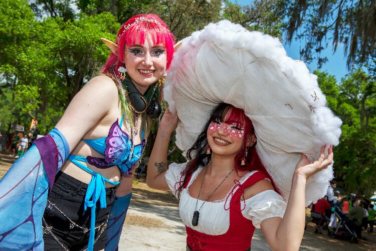 Bay Area Renaissance Festival's fifth themed weekend, "Shamrocks & Shenanigans," draws the largest  crowds so far for the seven-week celebration of the 16th century.