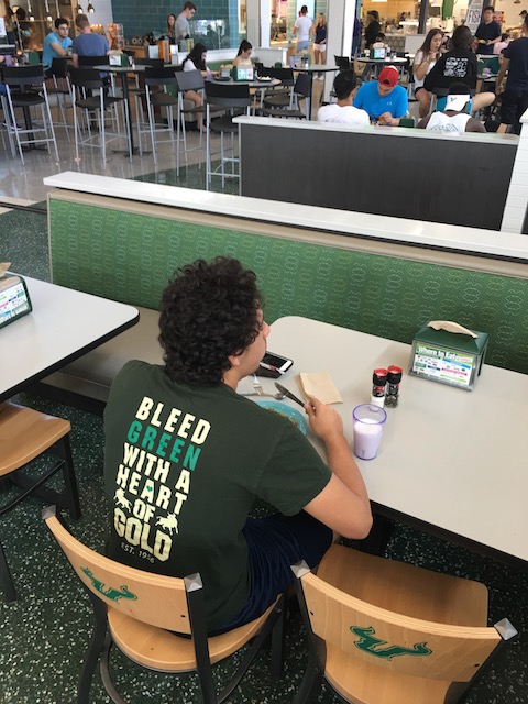 Students pack new dining spots at USF Tampa.