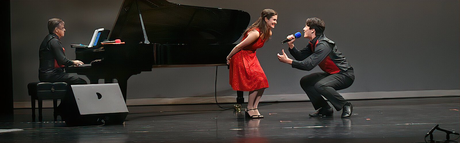 Isabella Ruano and Gabriel White Marin preview a song from New Tampa Players’ upcoming production of the Rodgers and Hammerstein musical “Oklahoma!”