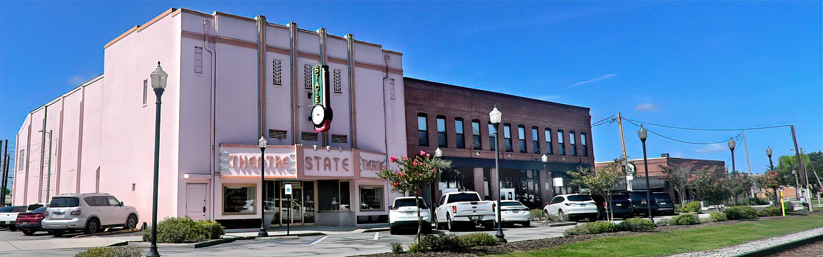 Opened in 1939, the Art Deco style State Theater closed as a movie theater in 1958 and is now State Theatre Antiques, an antique and collectibles store.