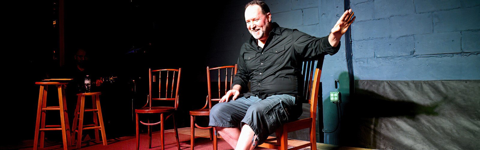  With audience help choosing a location, New York-based solo improv act T. J. Mannix’s brings to life the small Pasco County town of St Leo in his show Townies 