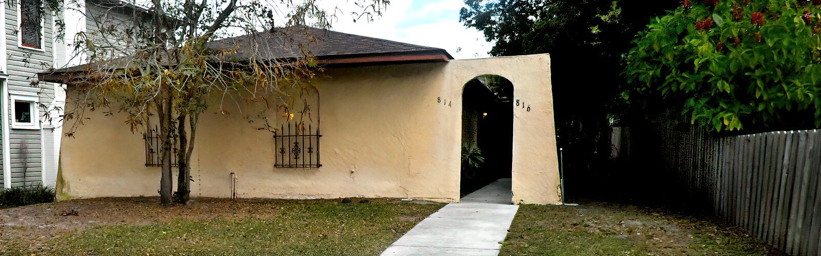 Known for its simple, unadorned aesthetics, the masonry vernacular style started to appear in Lakeland in the 1930s.