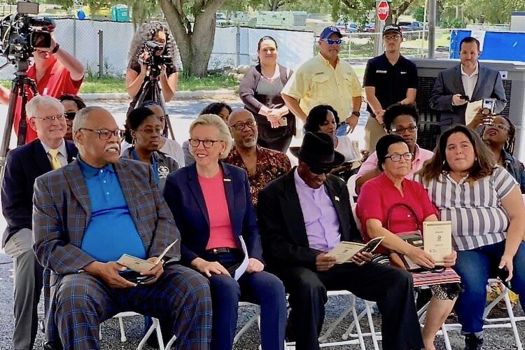 Ceremonial rehabilitation groundbreaking at Mary Bethune Apartments.