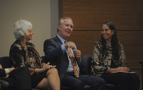 Mayor Bob Buckhoran talks about the P3s that shape urban living in Tampa. 