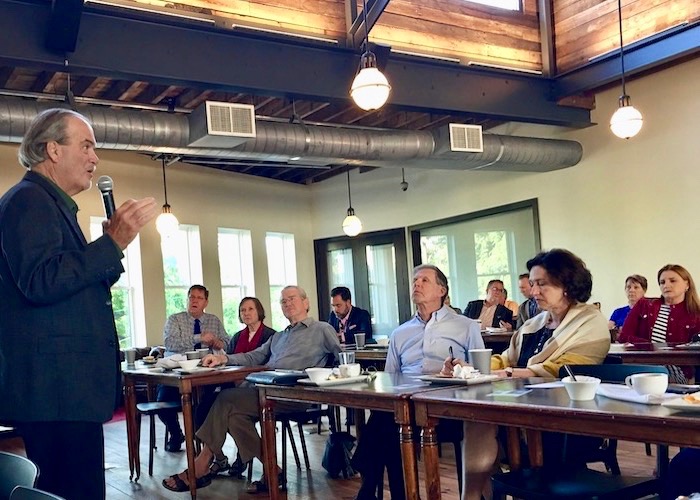 Author Robert Macomber talks about the Tampa portion of his new novel at Cafe con Tampa.