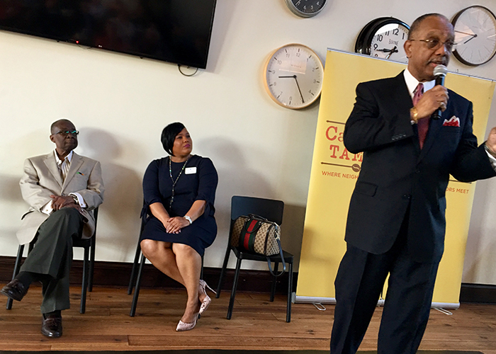 Les Miller, Jr. answers questions at Café con Tampa.