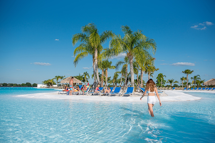 An image of what life could be like at a Crystal Lagoon.