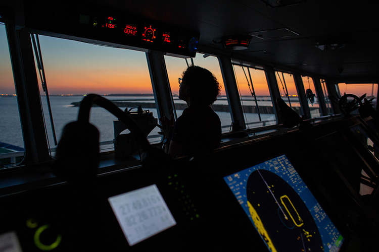 Carolyn Kurtz is among the first 10 female harbor pilots in the U.S. Only two are working in Florida.