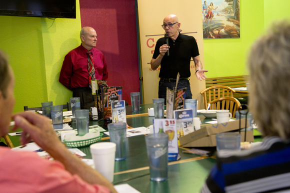 Del Acosta introduces Cafe con Tampa guest speaker Ray Chiaramonte, Executive Director Hillsborough County Planning Commission and Metropolititan Planning Organization.