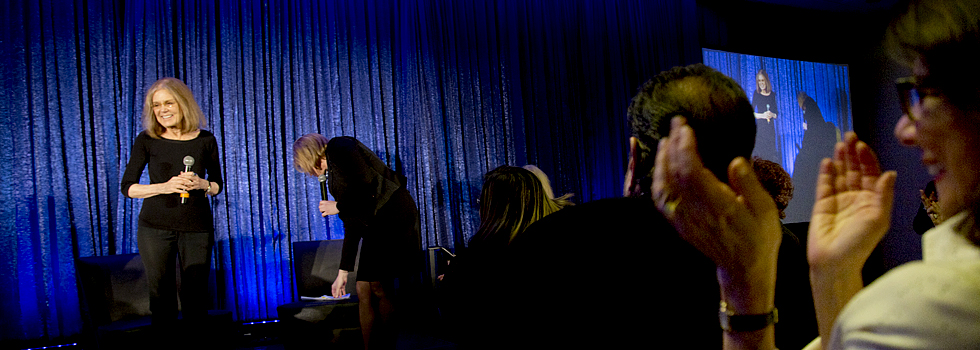 Gloria Steinem receives The Centre for Women’s Helen Gordon Davis Women's Leadership Award in 2015.