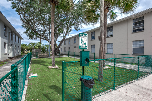 Outdoor area for pets at West River Flats.
