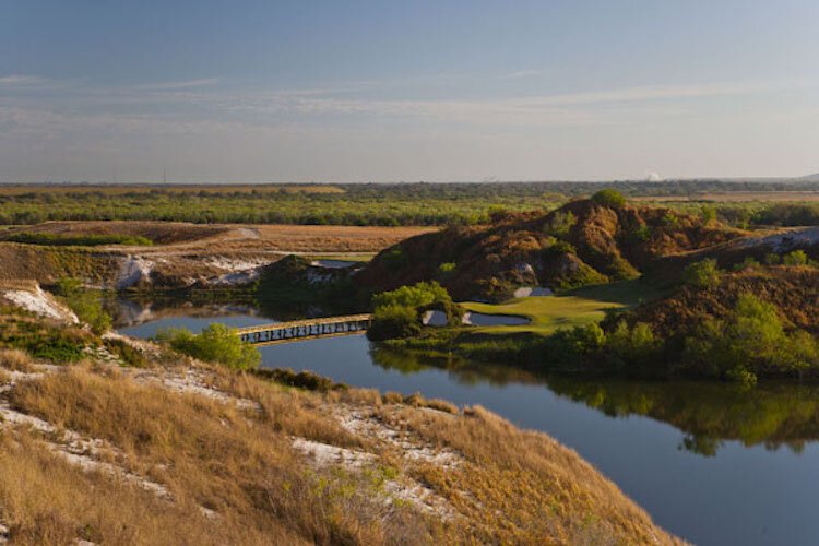 Streamsong was named best new golf resort in 2012 by Golfweek magazine.