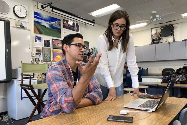 MediaWise Senior Multimedia Reporter Alex Mahadevan coaches NBC News correspondent Savannah Sellers before co-teaching a group of high schoolers in San Diego, Calif. in 2019.