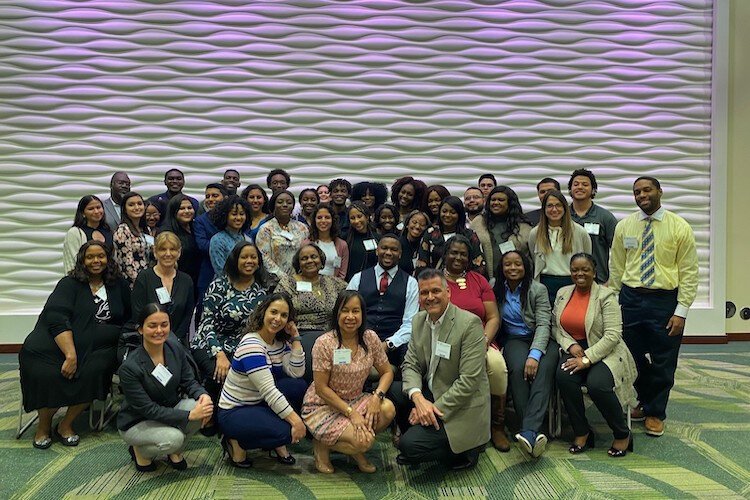 Pre-pandemic: Amgen ERGs from the Black Employees Network, Amgen Latin Employees Network, Women Empowered to be Exceptional, Amgen PRIDE, and Ability Bettered Through Leadership and Education teamed up to mentor USF students in career-prep workshops.