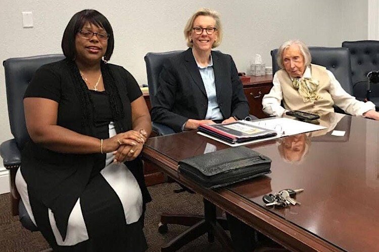 Tampa Mayor Jane Castor honors Hillsborough House of Hope Founder Margaret Palmer and Program Director Linda Chatters-Walker.