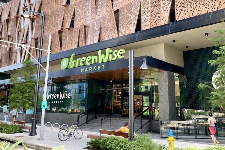 Publix Greenwise Market is now open on the ground floor of the new Heron Residences in Water Street Tampa.