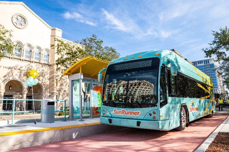SunRunner, Tampa Bay's first bus rapid transit system, connects downtown St. Petersburg and the beach.