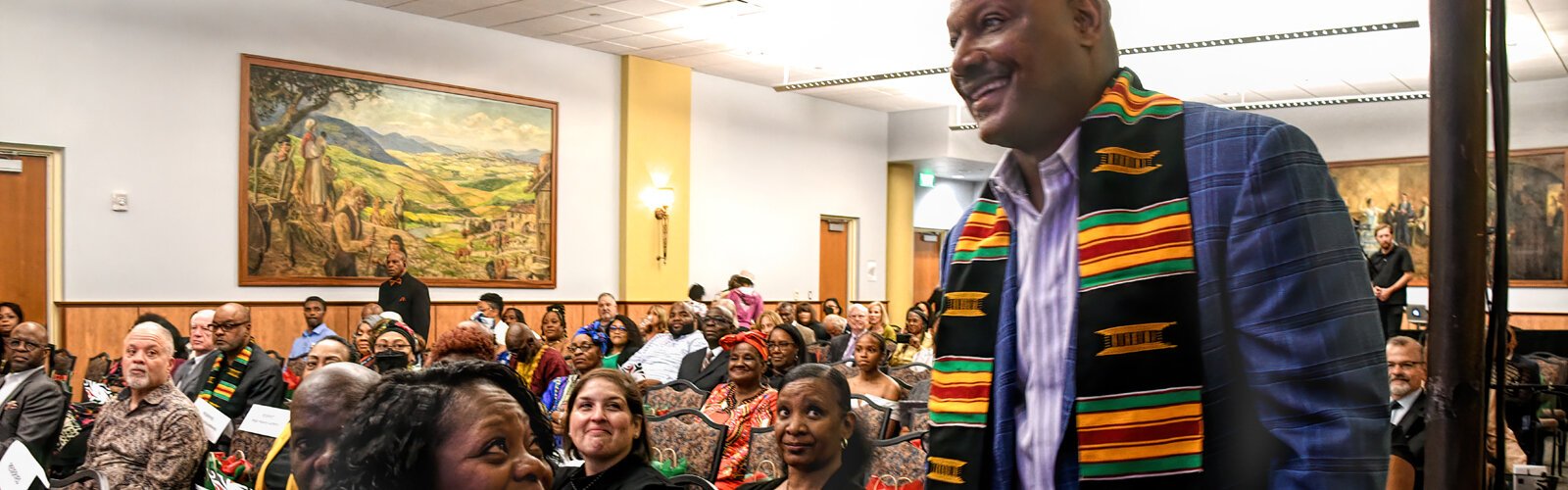 Former Tampa Bay Buccaneer Derrick Brooks arrives to deliver his keynote address as a Champion of our Community being honored at the reception for his many accomplishments.