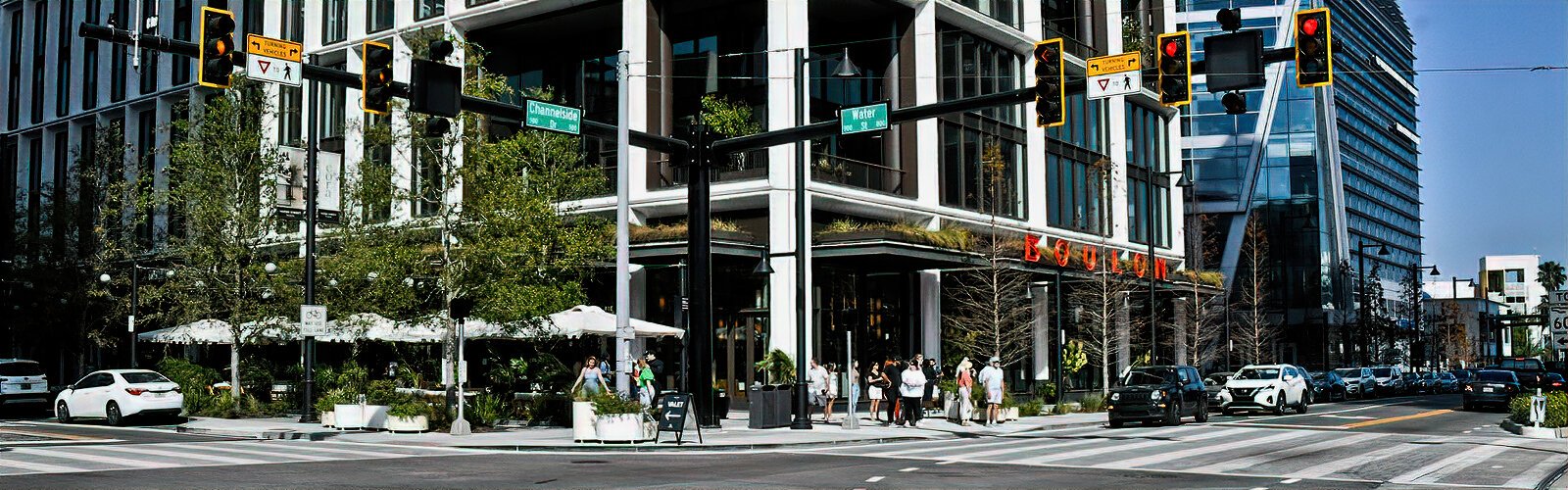 Occupying a prime location on the bottom of the Thousand & One tower at 1001 Water St., French bistro Boulon Brasserie is one of the high-end restaurants to open in the Water Street district.