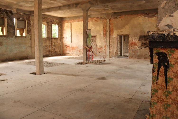 The interior of the 115-year-old Sanchez y Haya building before restoration work begins